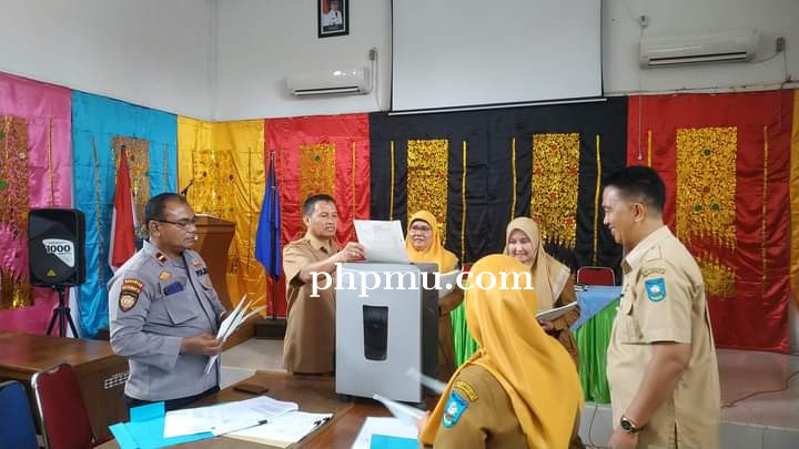 Kegiatan pemusnahan ijazah SD dan SMP se Kota Sawahlunto